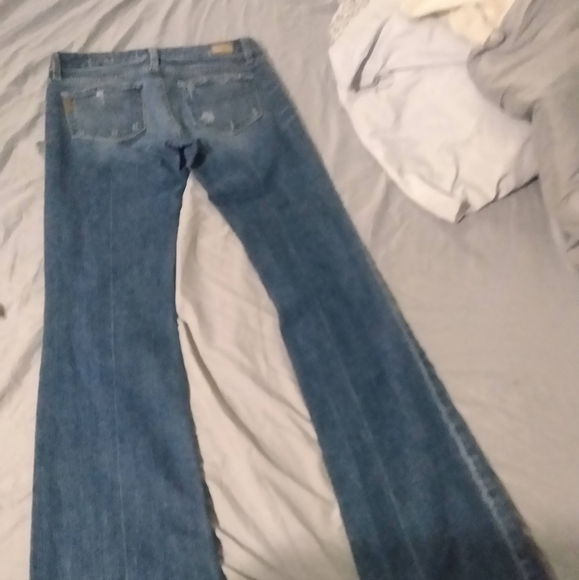 Paige Laurel Canyon Low-Rise Bootcut Jeans - Picture 2 of 4